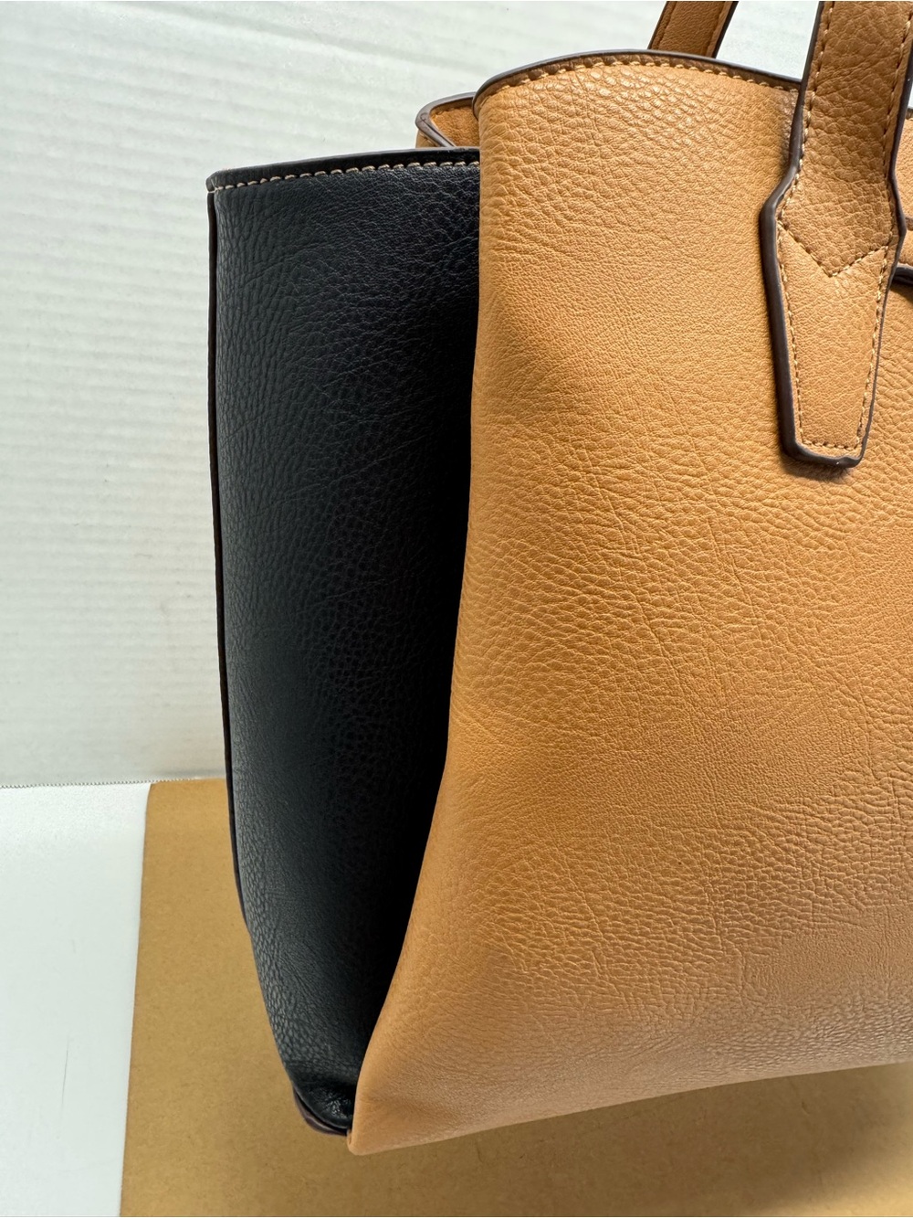 Carlos Santana Triple Compartment Tote - Picture 3 of 9